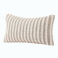 Cojín rectangular 50 x 30 cm de algodón beige y gris con textura tejida decorativa